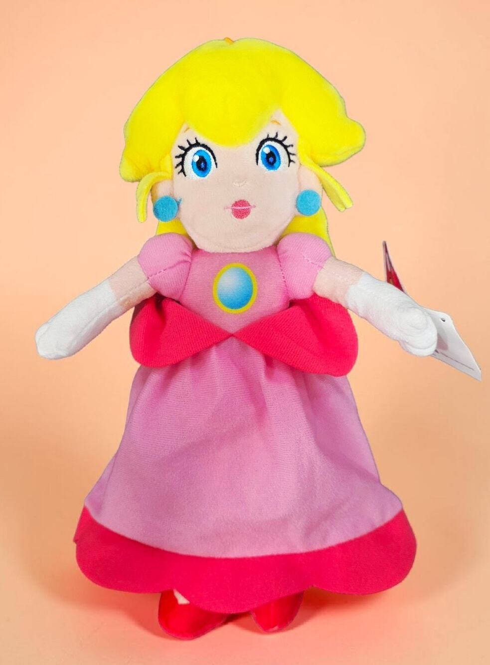 Super Mario Princess Peach Plush 2024 Nintendo NWT New with Tags Stuffed Toy